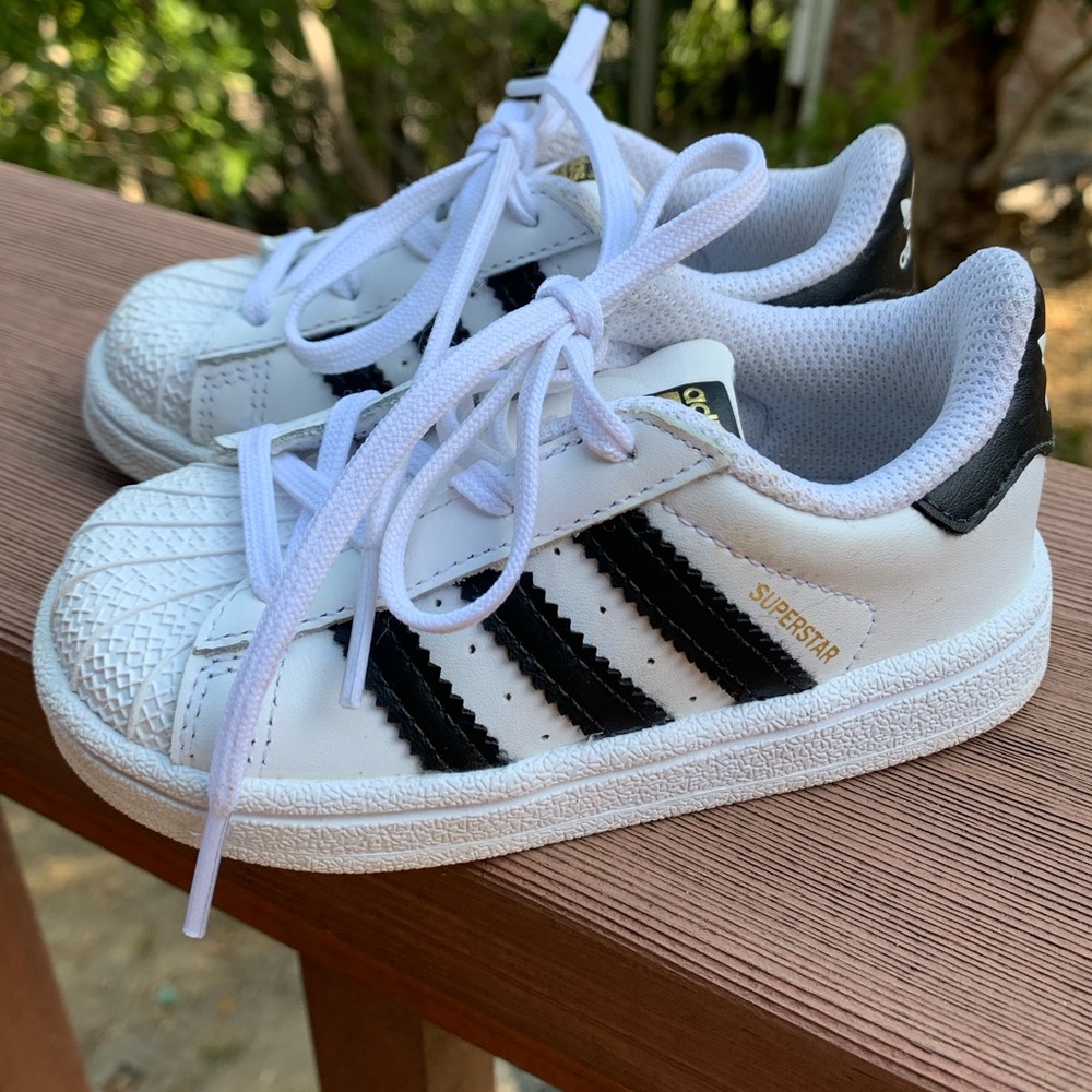Adidas superstars toddler size 6